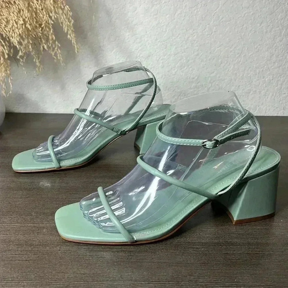 Marc Fisher Block Heeled Ankle Strapped Sandals Size 10M - Picture 5 of 11